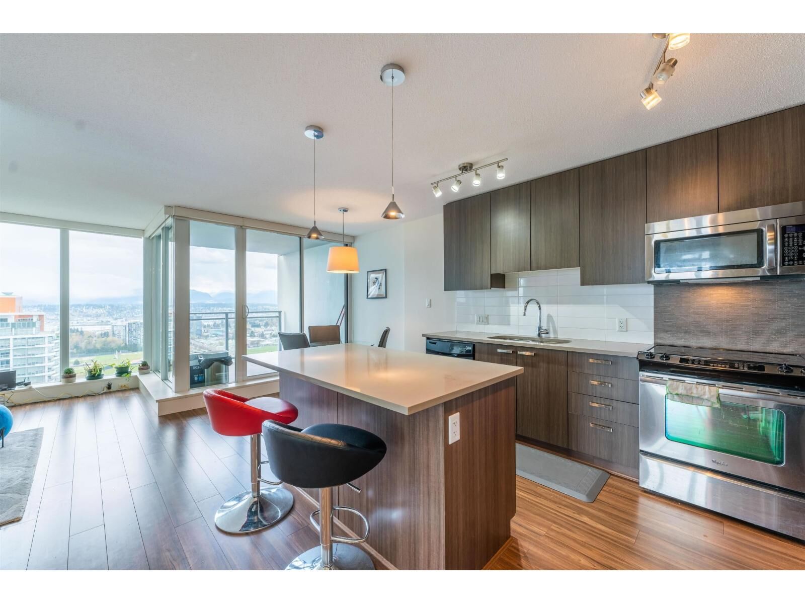 Property Photo:  13325 102A Avenue 3502  BC V3T 0J5 