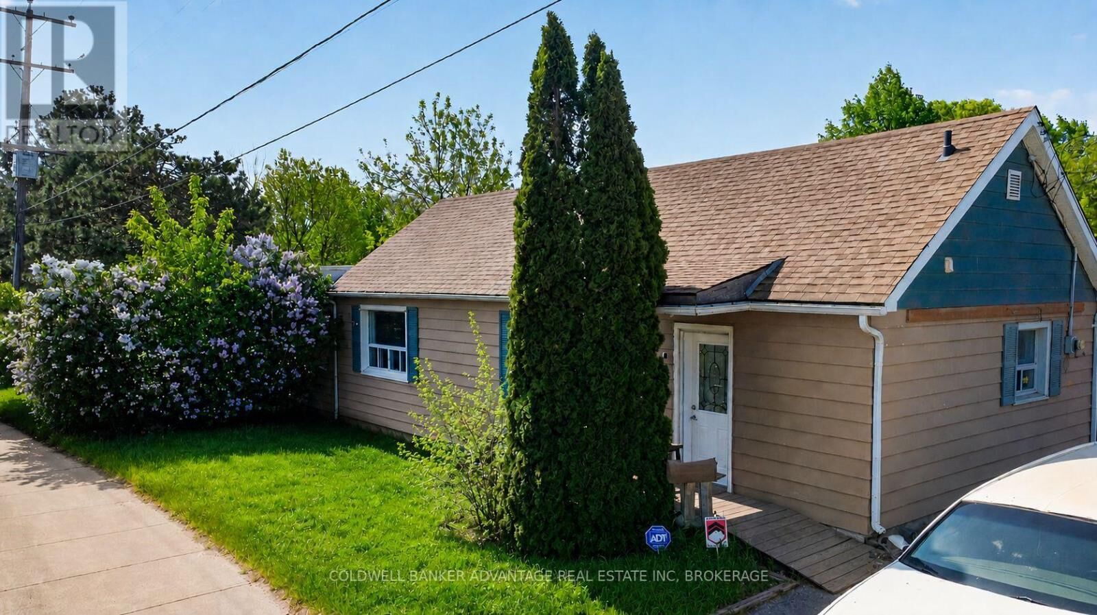 Property Photo: 614 Waterloo Street ON L8H 6V5