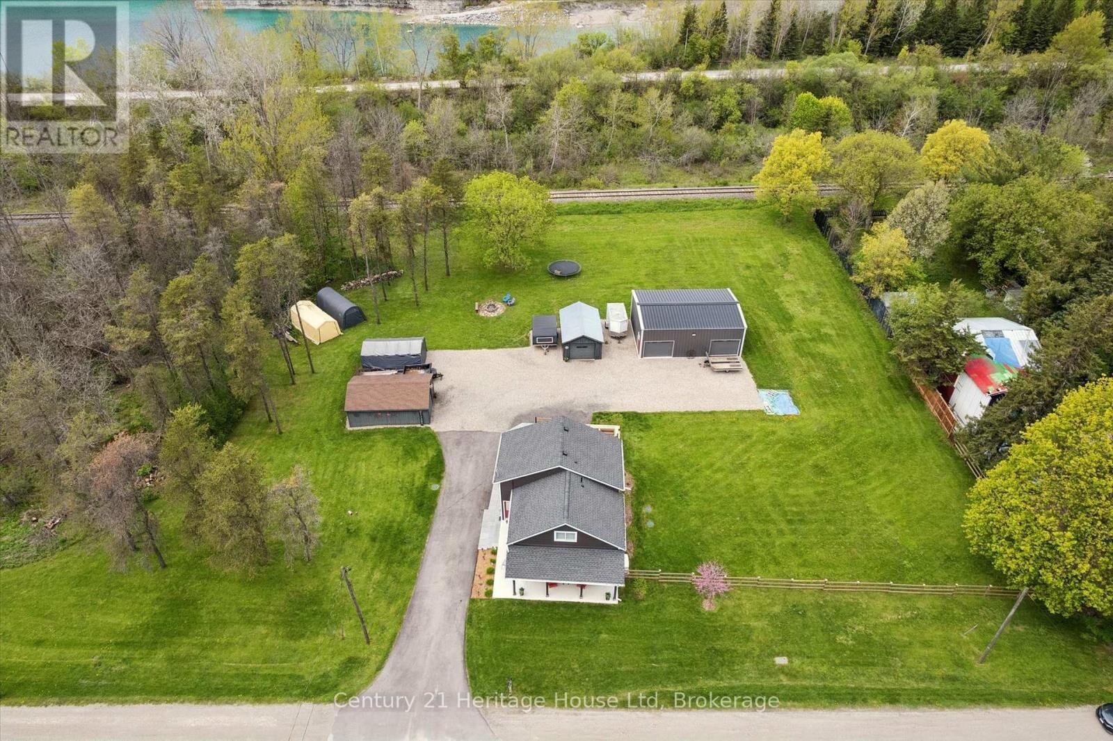 Property Photo: 584077 Beachville Road ON N5C 3J5