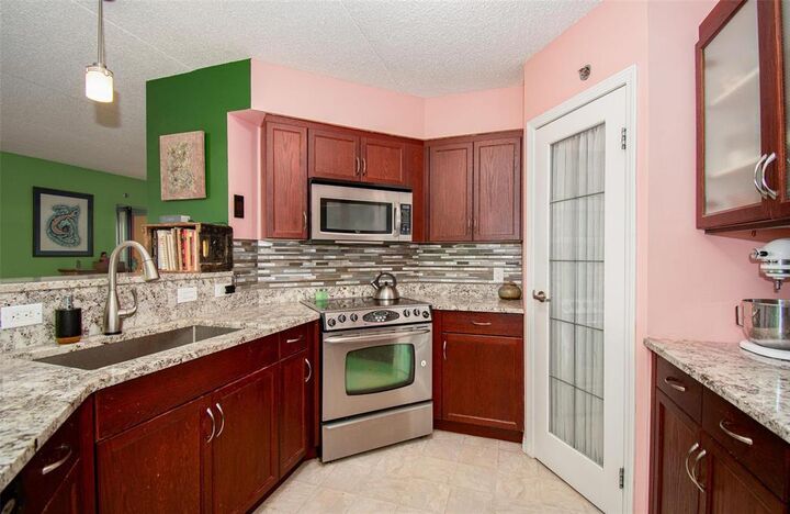 Property Photo: 6940 Henderson Highway MB R1B 1A5