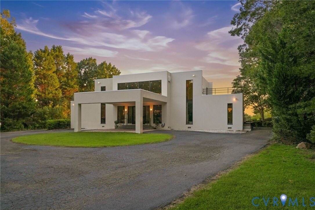 Property Photo: 1400 Aqua Vista Lane VA 23231