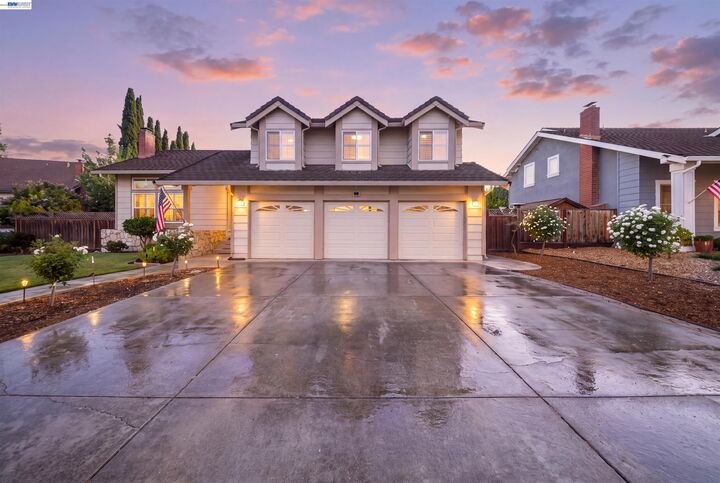 Property Photo:  34 Shetland Ct  CA 94583 