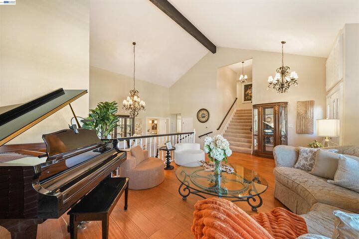 Property Photo: 34 Shetland Ct CA 94583
