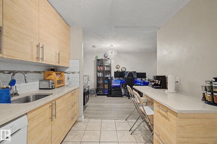 Property Photo: 3111 142 Avenue NW 39 AB T5Y 2H6