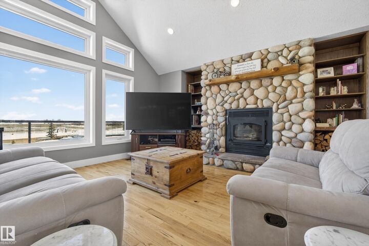 Property Photo: 531064 Range Road 174 AB T0B 3H0