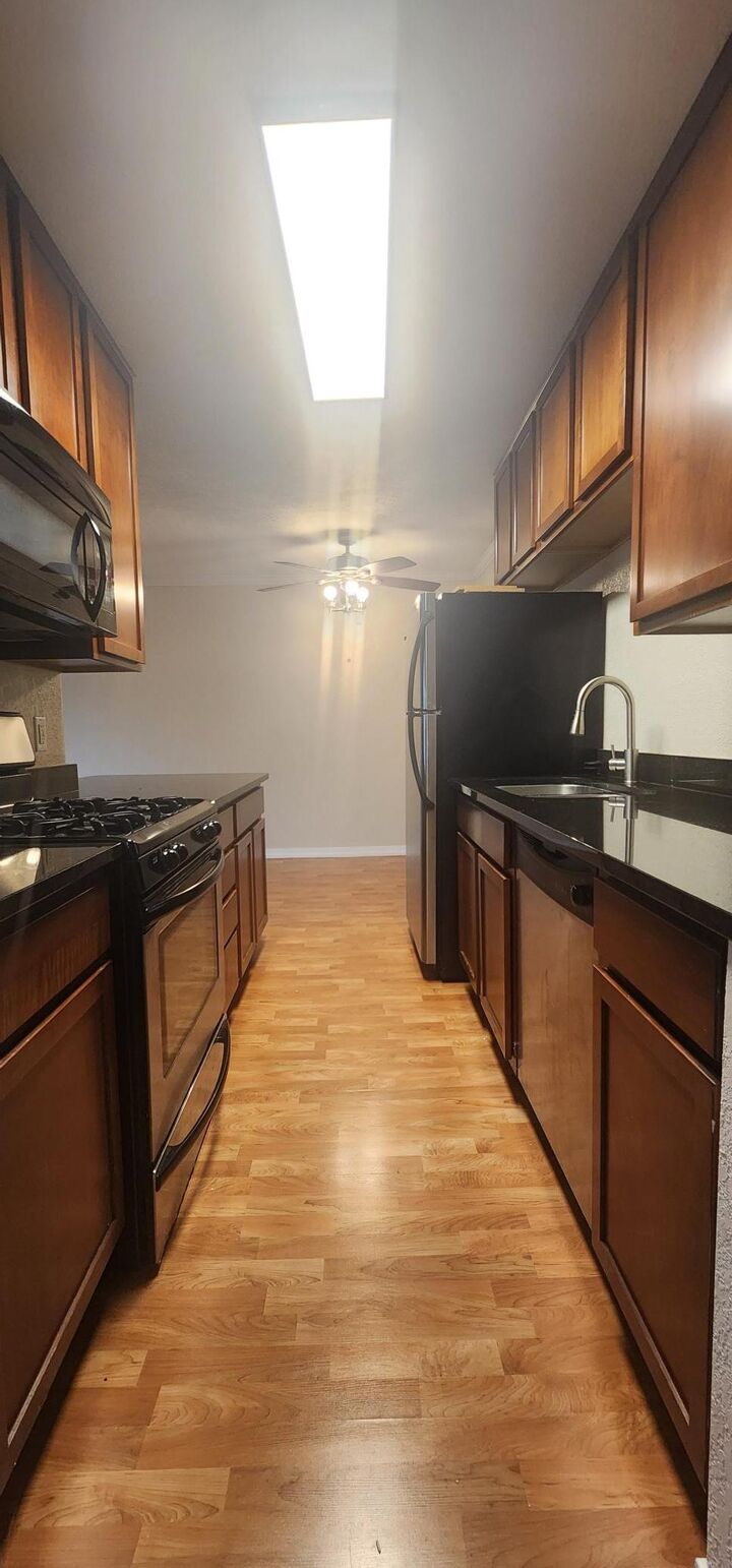 Property Photo: 3120 Hennepin Avenue MN 55408