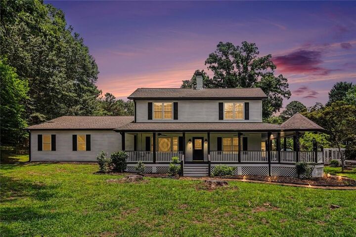Property Photo: 813 Sandy Creek Road GA 30214