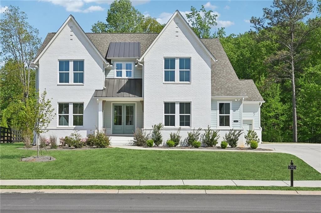 Property Photo:  7945 Heritage Farm Court  GA 30534 