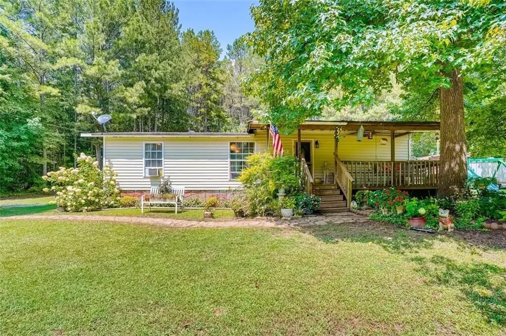 Property Photo: 3397 Knox Bridge Highway GA 30114