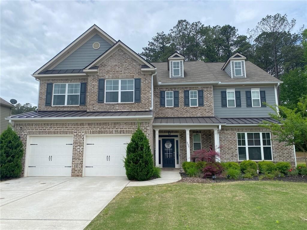 Property Photo: 202 Oakleigh Pointe Drive GA 30157