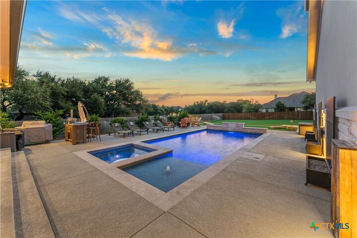 Property Photo: 8451 Spring Creek Loop TX 76571