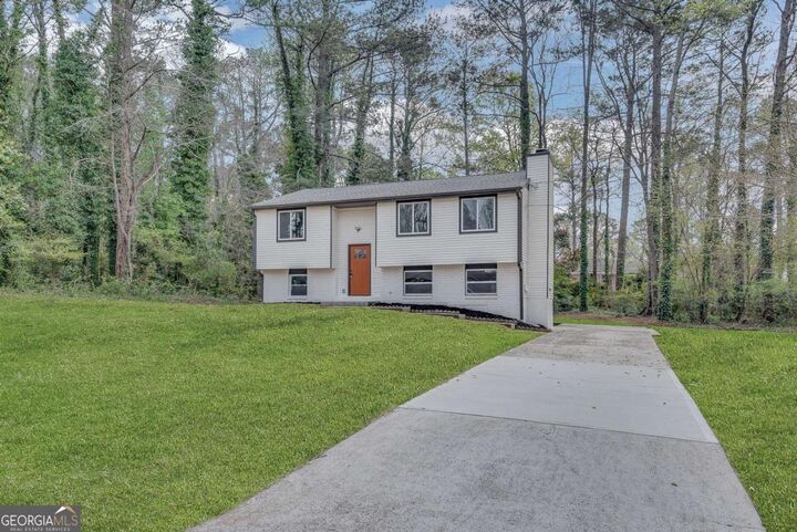 Property Photo: 3394 Dearwood Drive SW GA 30047
