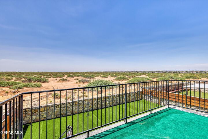 Property Photo: 12980 Cozy Cove Avenue TX 79938