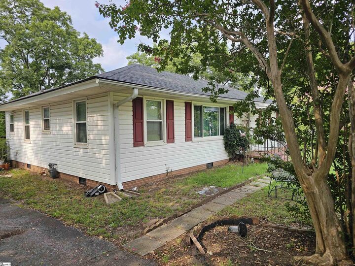 Property Photo:  7427 Gravely Court  SC 29303 