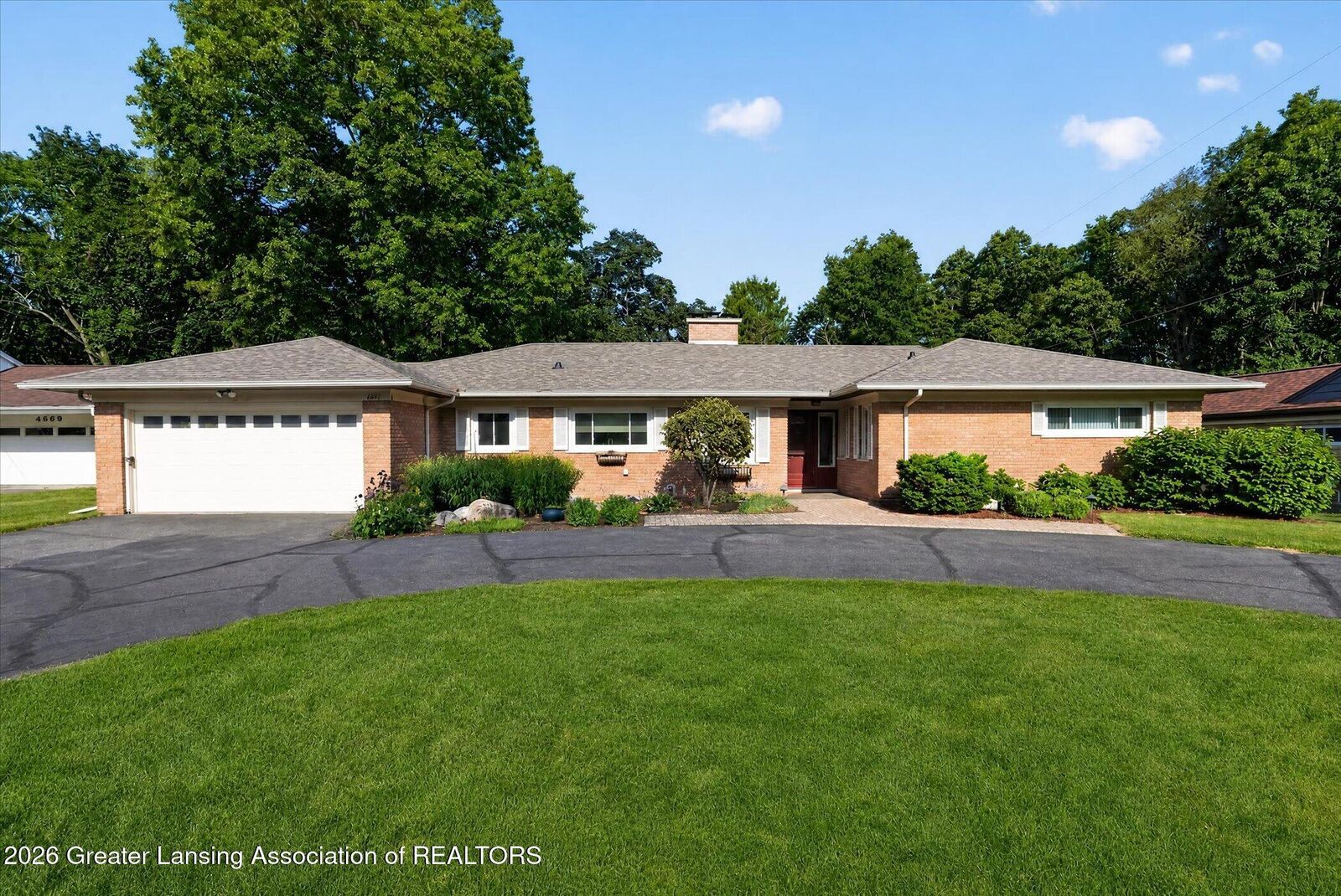 Property Photo: 4677 Chippewa Drive MI 48864