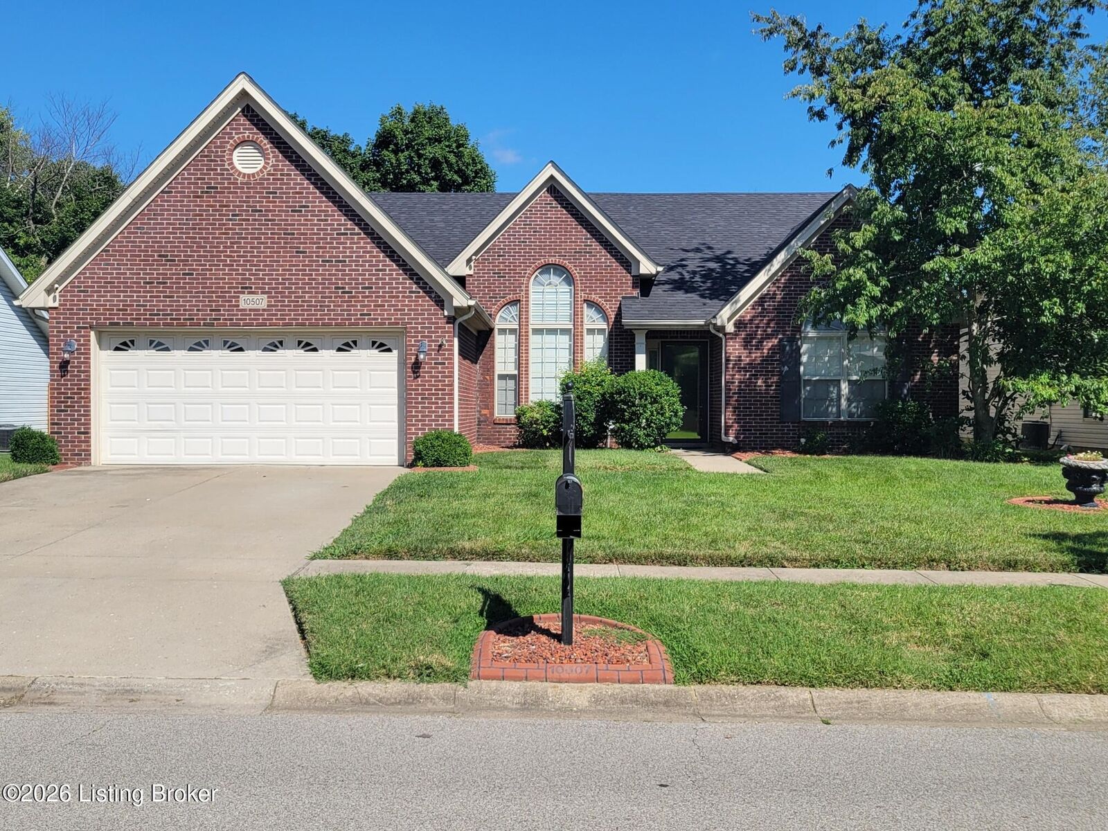 Property Photo:  10507 Waycross Ave  KY 40229 