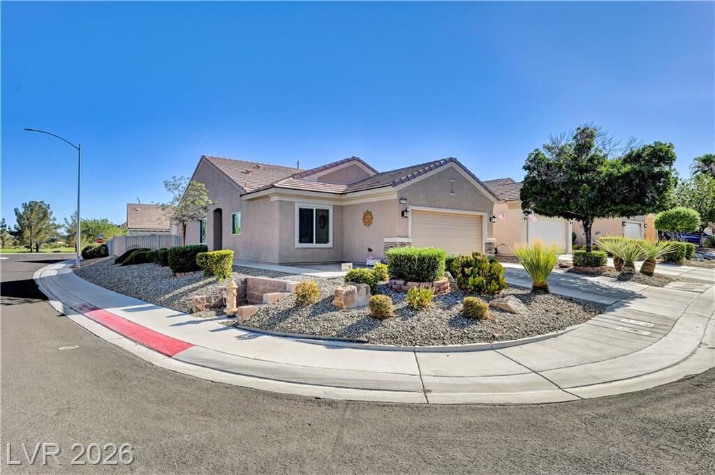 Property Photo:  2717 Willow Wren Drive  NV 89084 