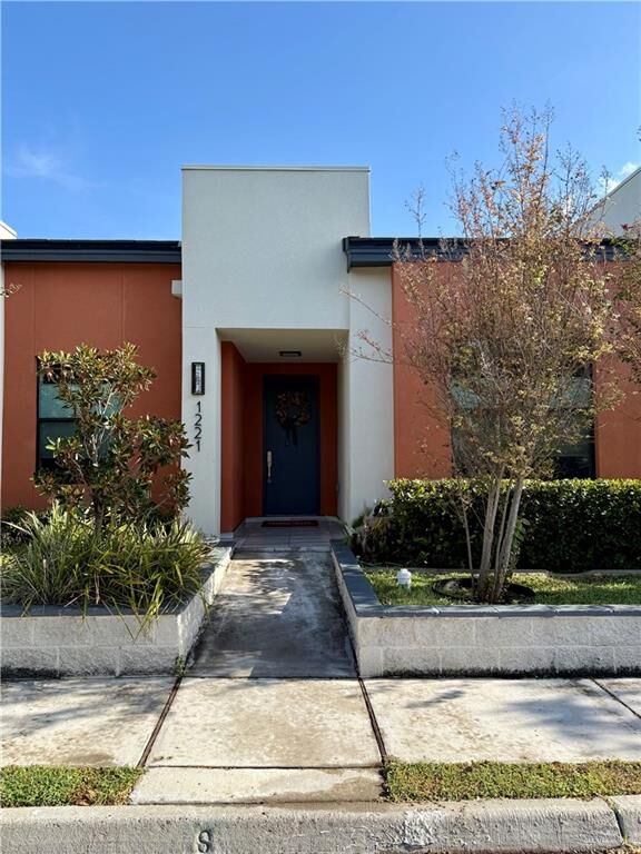Property Photo:  1221 Ozark Avenue  TX 78504 
