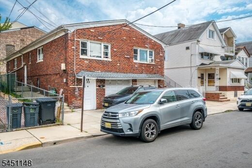 Property Photo:  31 Bank St  NJ 07201 