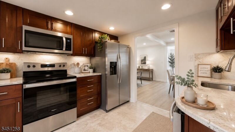 Property Photo:  1 Pocahontas St B  NJ 07960 