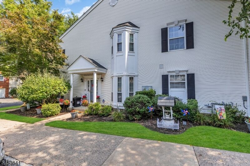Property Photo: 401 Harvest Ln NJ 08852