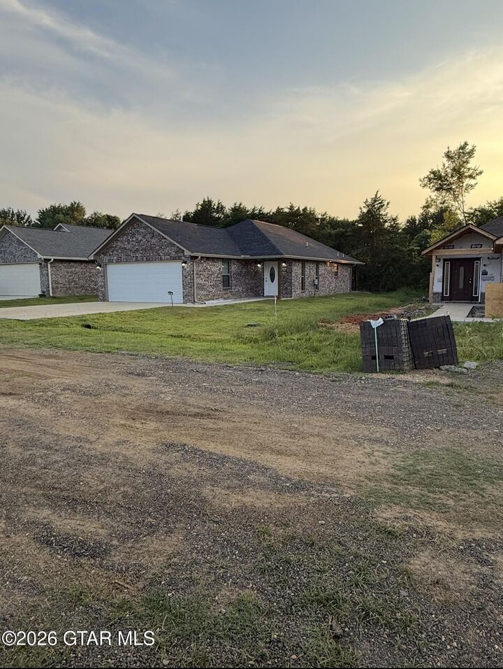 Property Photo: 71 M Sisters Drive MS 39759