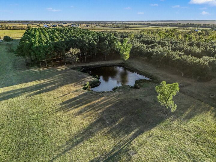Property Photo:  1200 Davenport Parkway  TX 77583 
