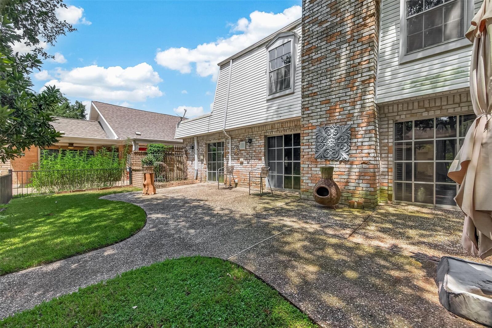 Property Photo:  2718 Kissing Camel Court  TX 77459 