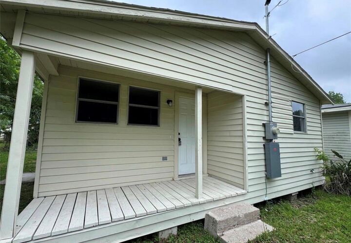 Property Photo:  5734 Grant Avenue  TX 77640 