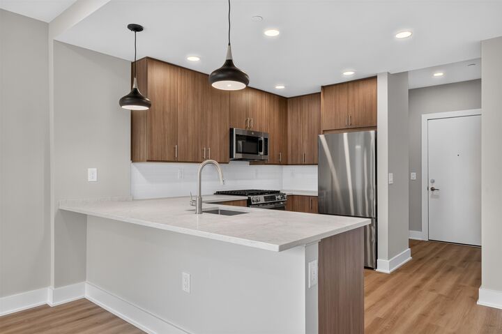 Property Photo:  72 Vroom St 403  NJ 07306 