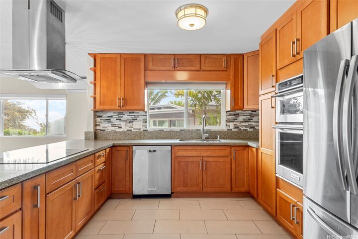 Property Photo:  2159A Awikiwiki Place  HI 96782 