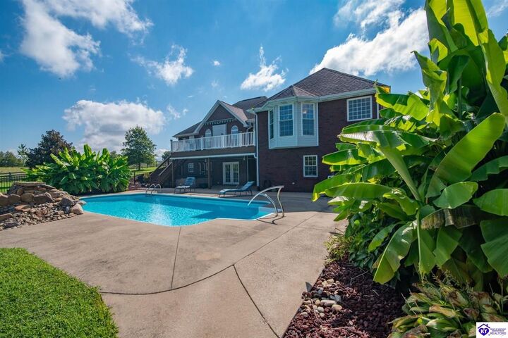 Property Photo:  1993 Mud Splash Road  KY 42740 