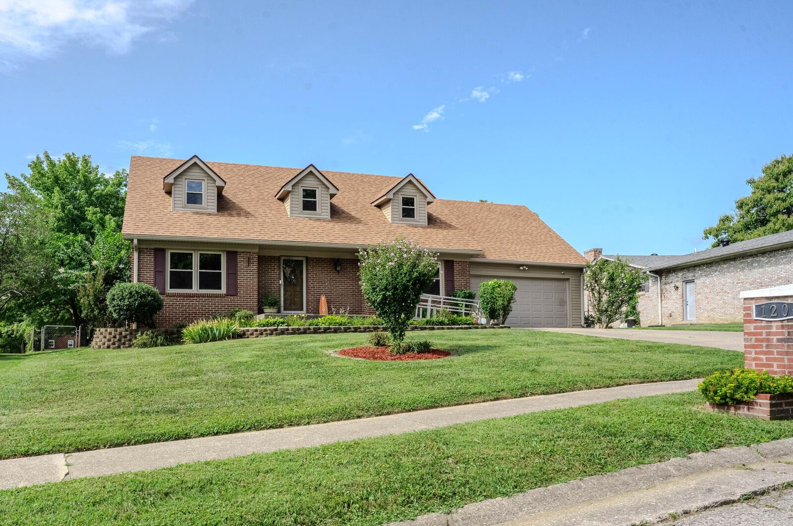 Property Photo:  120 Lindenwood Lane  KY 40601 