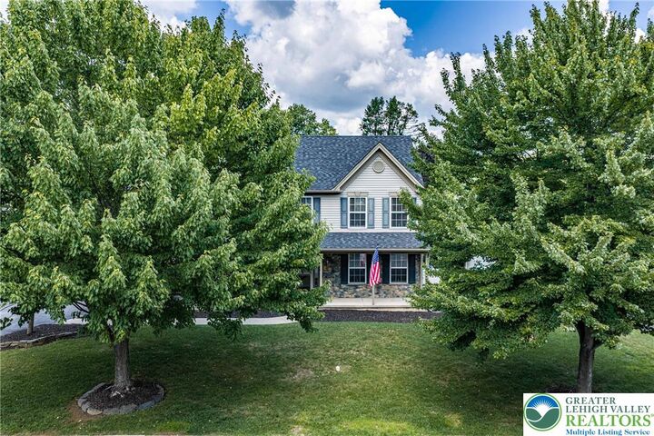 Property Photo:  4003 Redwood Drive  PA 18020 