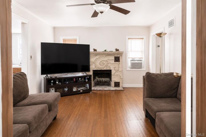 Property Photo:  457 Sigmond Street  NY 11520 