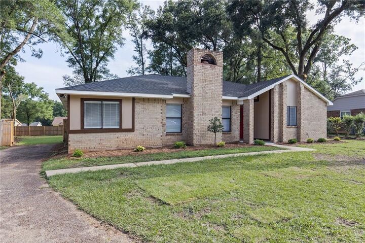 Property Photo:  6436 Southampton Way  AL 36618 