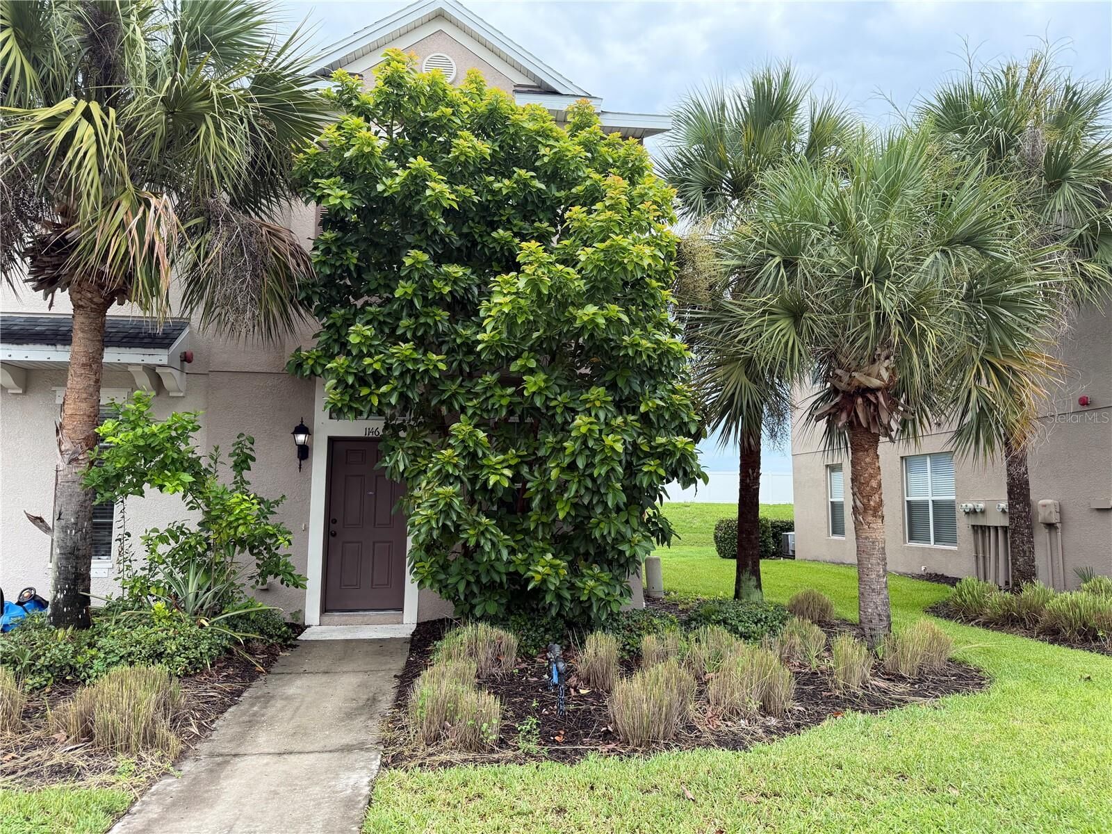 Property Photo: 1146 Grantham Drive FL 34234