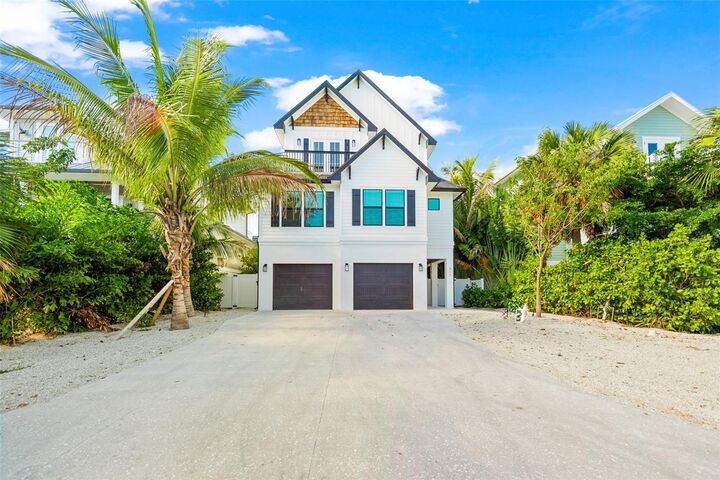 Property Photo:  211 Grant Drive  FL 34236 