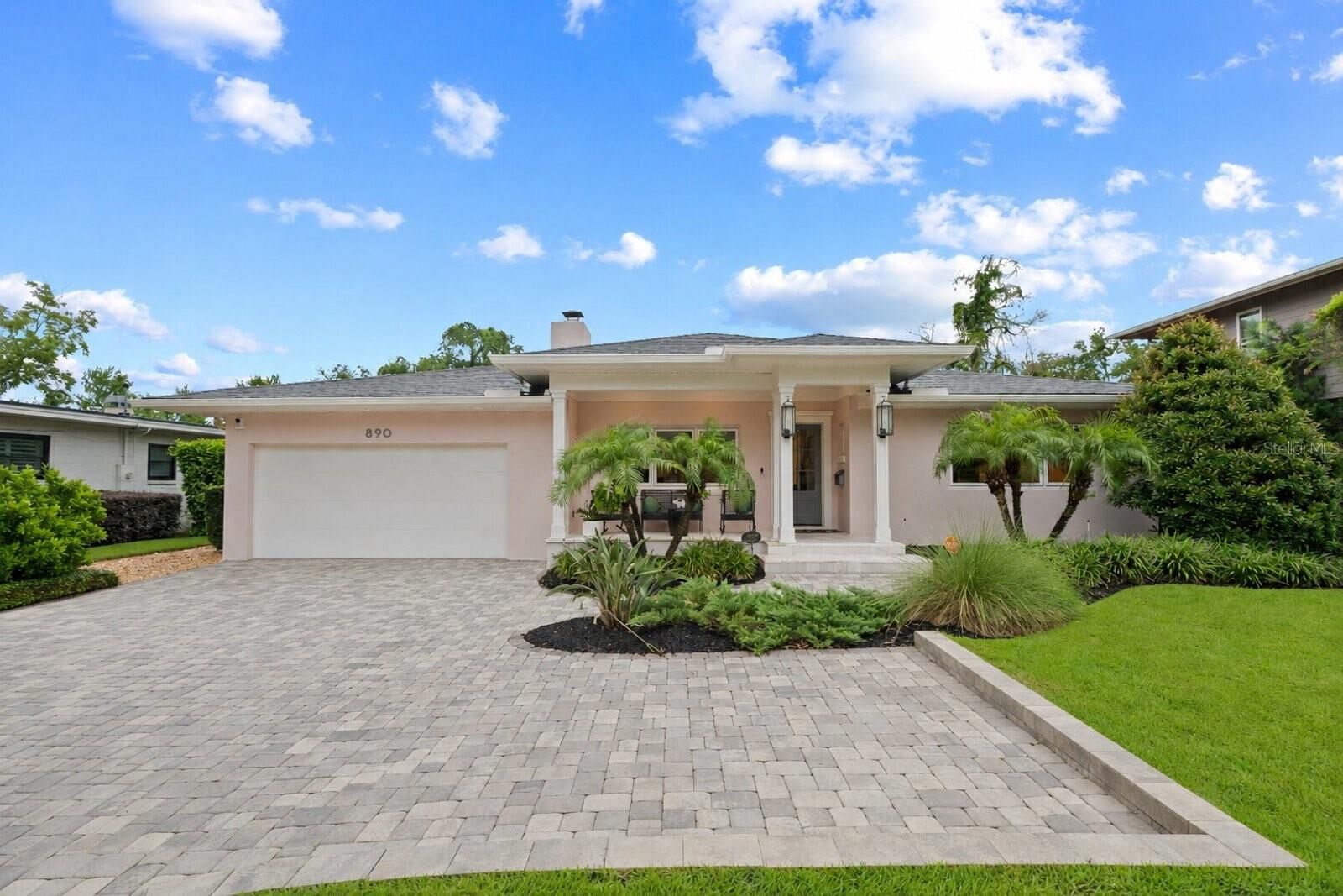 Property Photo:  890 N Phelps Avenue  FL 32789 