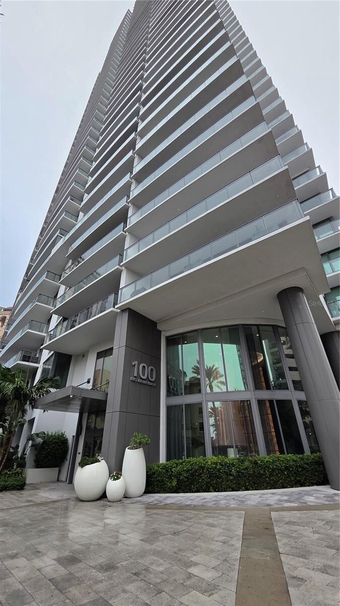Property Photo:  100 1st Avenue N 2406  FL 33701 