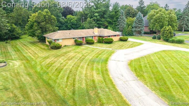 Property Photo: 1779 Orchard Lane MI 48301 4022
