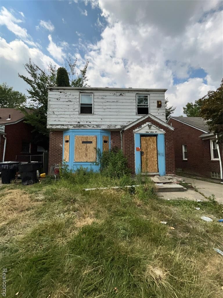 Property Photo: 10565 Wayburn Street MI 48224 2469
