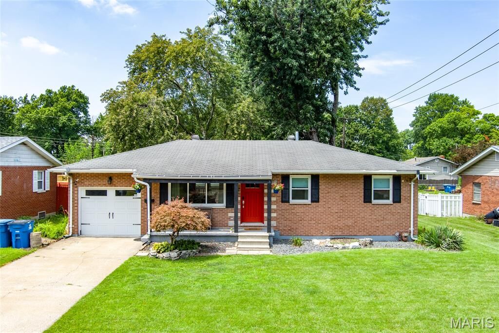 Property Photo: 3241 Colgate Place IL 62040