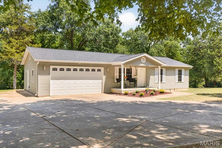 Property Photo: 5572 Timberline Circle MO 63050