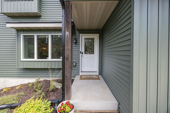 Property Photo: 1586 Highland Ave WI 53033