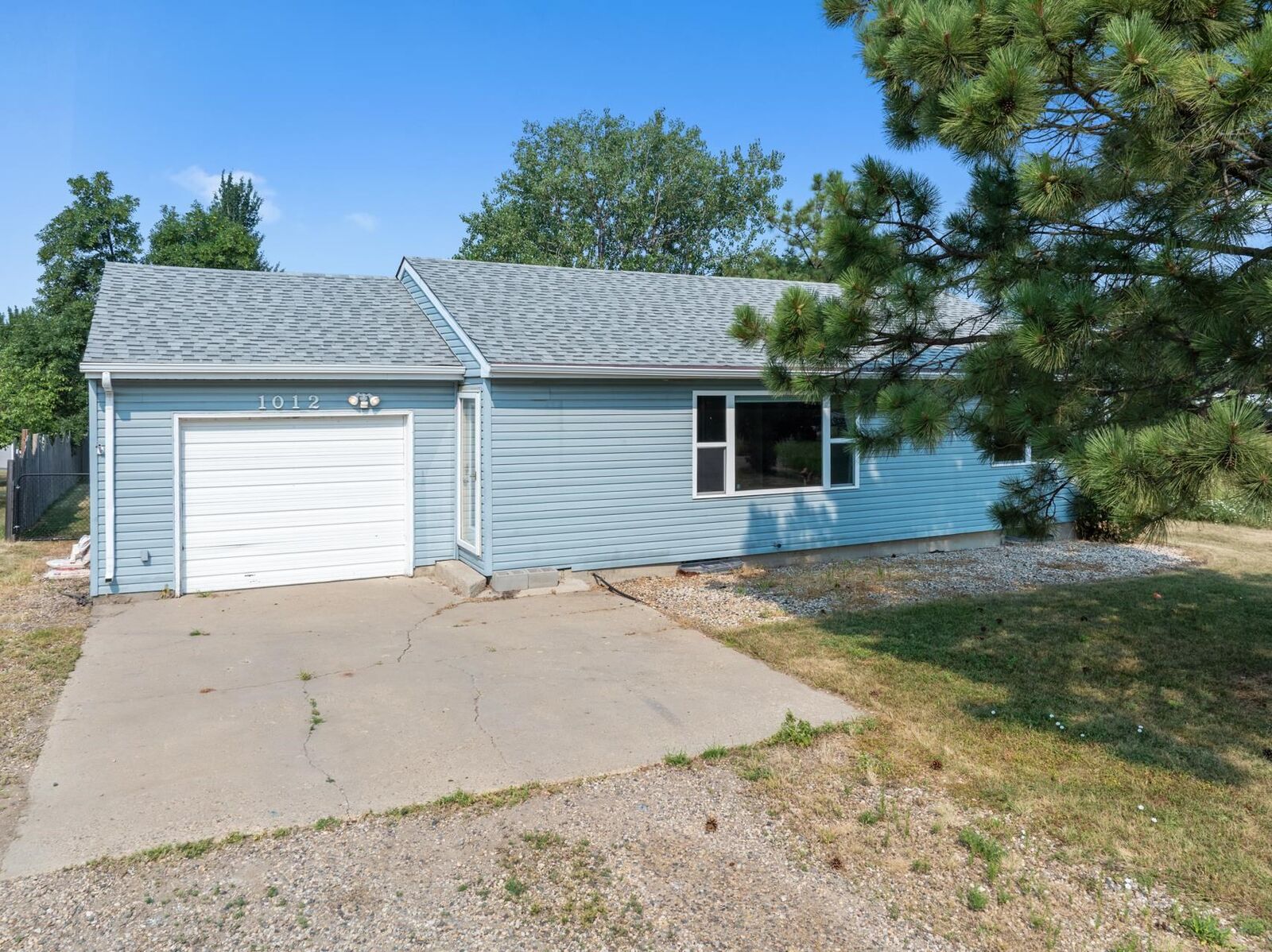 Property Photo: 1012 44th St. SE ND 58701