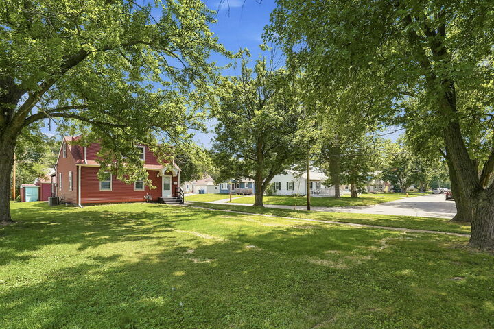 Property Photo: 2055 36th Street IL 61201