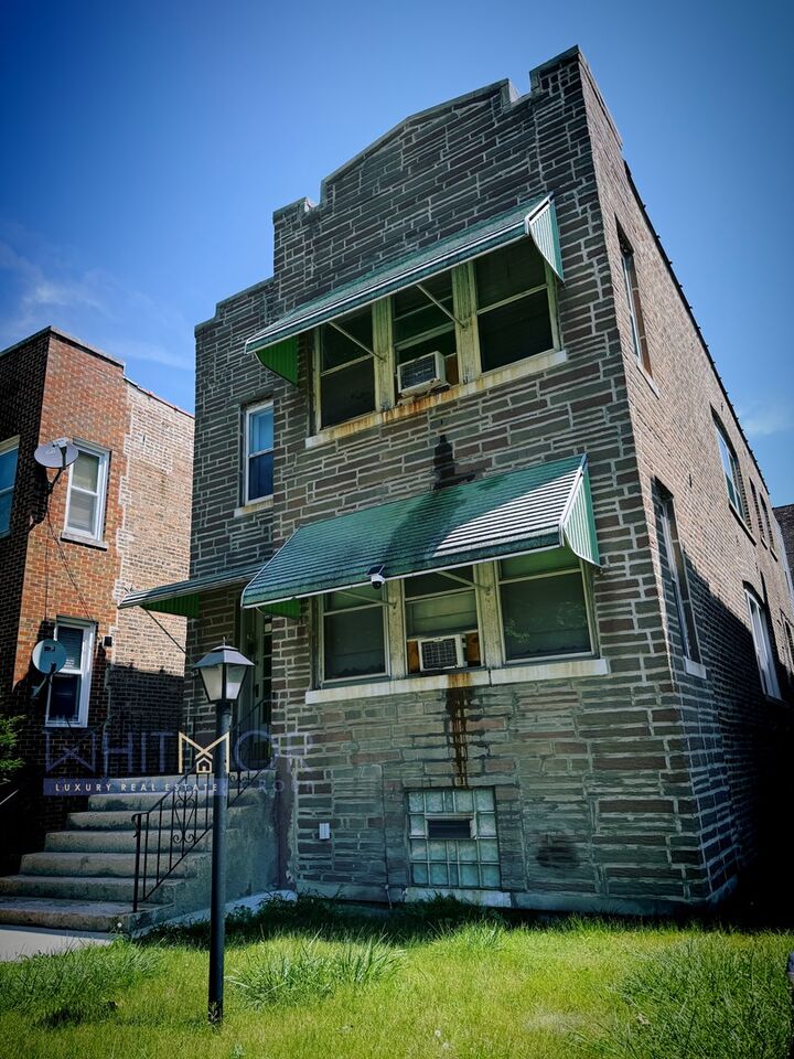 Property Photo: 7613 S Evans Avenue IL 60619