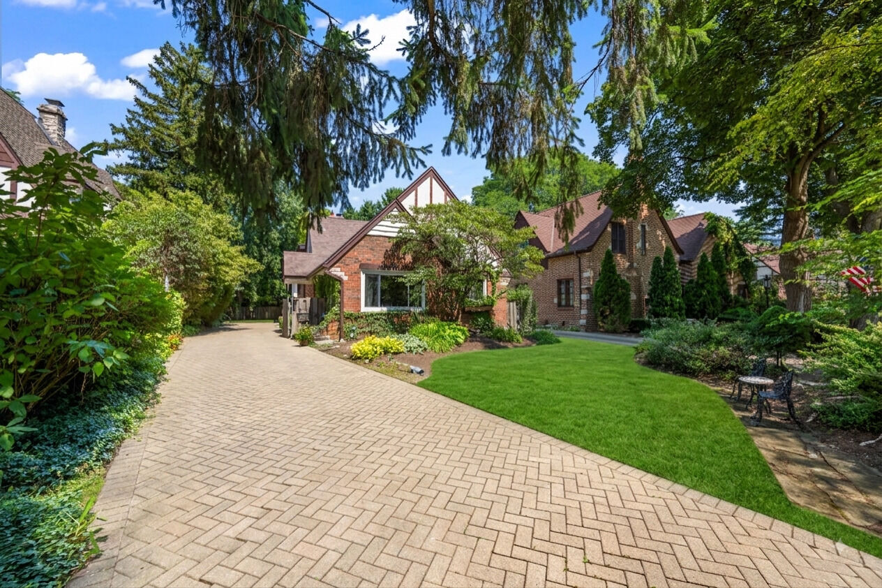 Property Photo:  1216 E Mayfair Road  IL 60004 