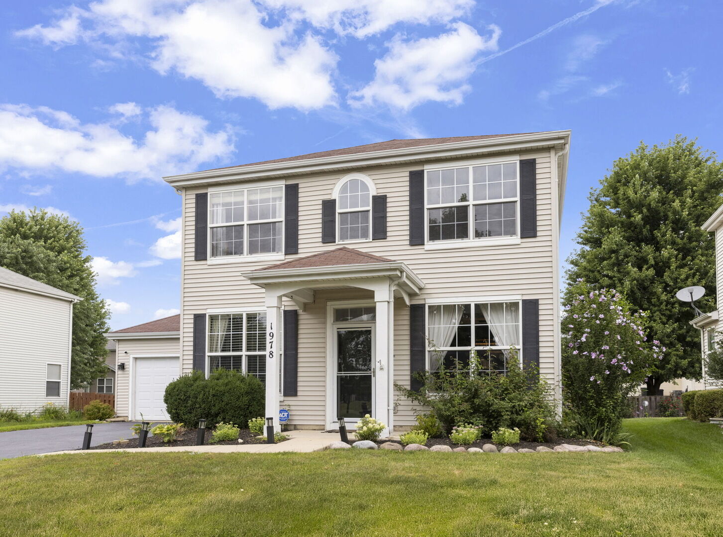 Property Photo: 1978 Westridge Place IL 60504